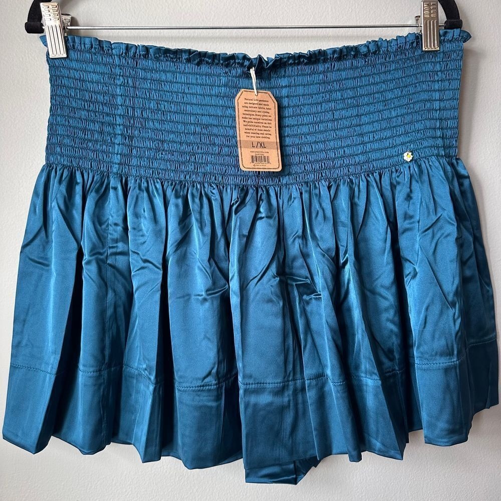 Natural Life Skort L/XL Teal Blue Smocked Ruffle Boho Feminine Romantic Coquette